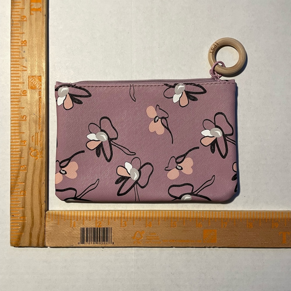 Ipsy makeup bag